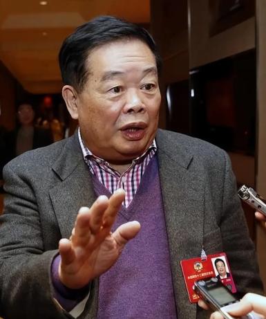 “在中国我赚1000万，要交税680万，只剩下320万；在美国我赚1000万美元