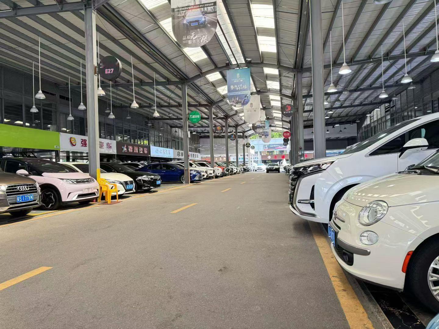 好友发了一个朋友圈，现在卖二手车的是真难[抱抱][抱抱]​​​