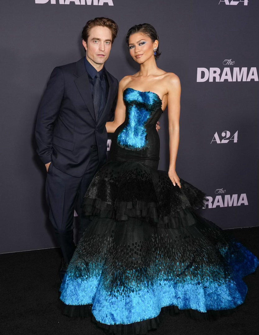 2026银幕最美异性恋赞达亚、罗伯特·帕丁森亮相新片《爱情抓马》纽约首映礼，好p