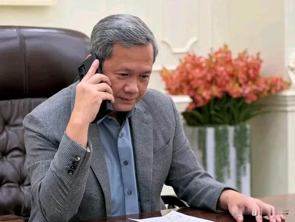 面对柬泰冲突，柬埔寨首相有点找不到北了！自12月7日新一轮柬泰冲突以来，柬埔寨首