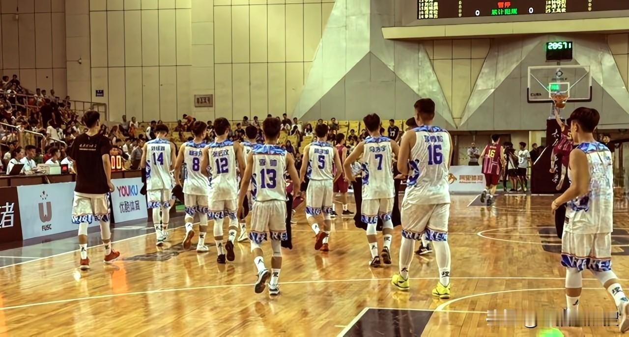 5月3日CBA季后赛首轮G3太刺激！广东90比80胜广州，山东98比82掀翻辽宁