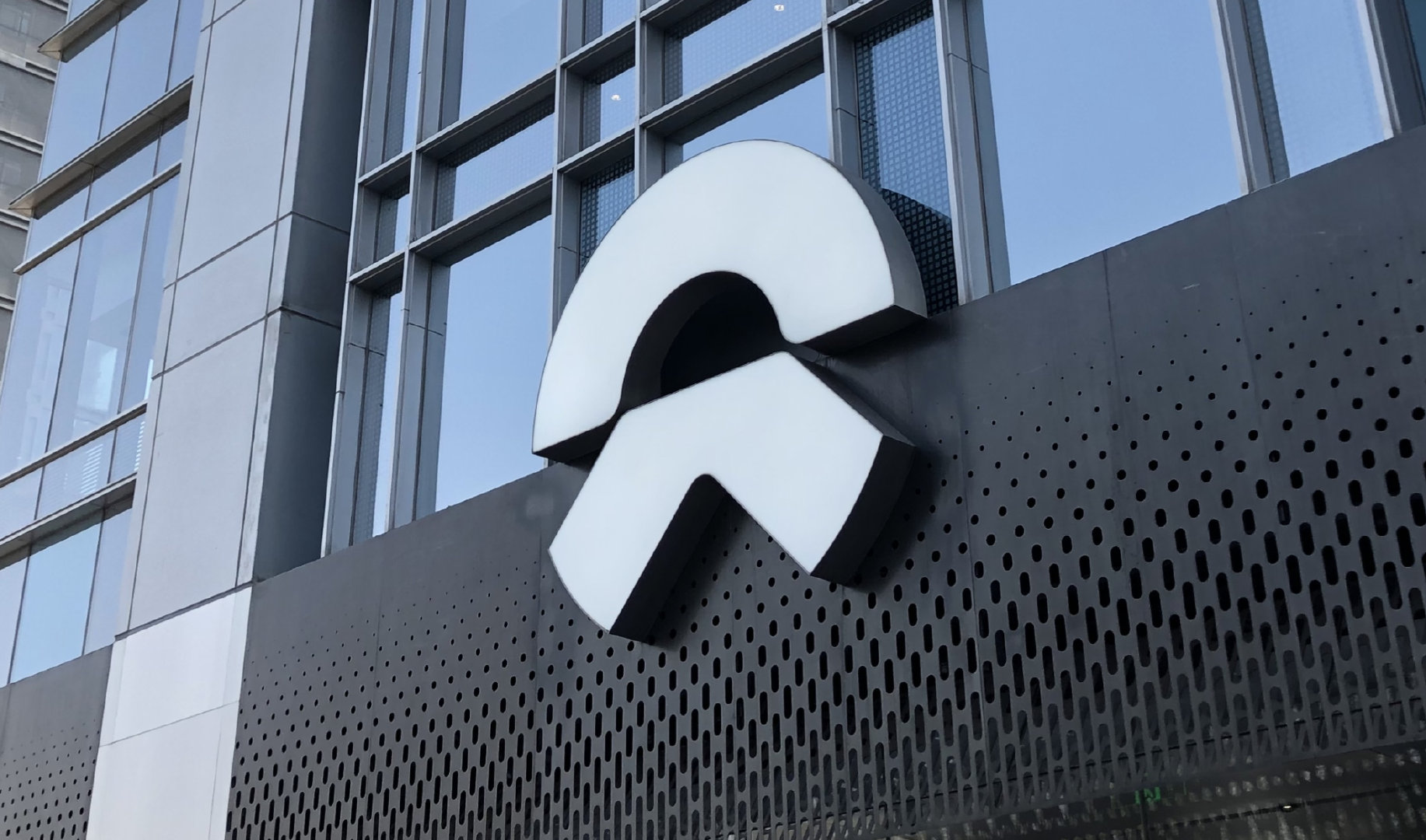 【蔚来App新版本正分批推送】6月29日，大量蔚来车主在社交平台集中反馈蔚来Ap