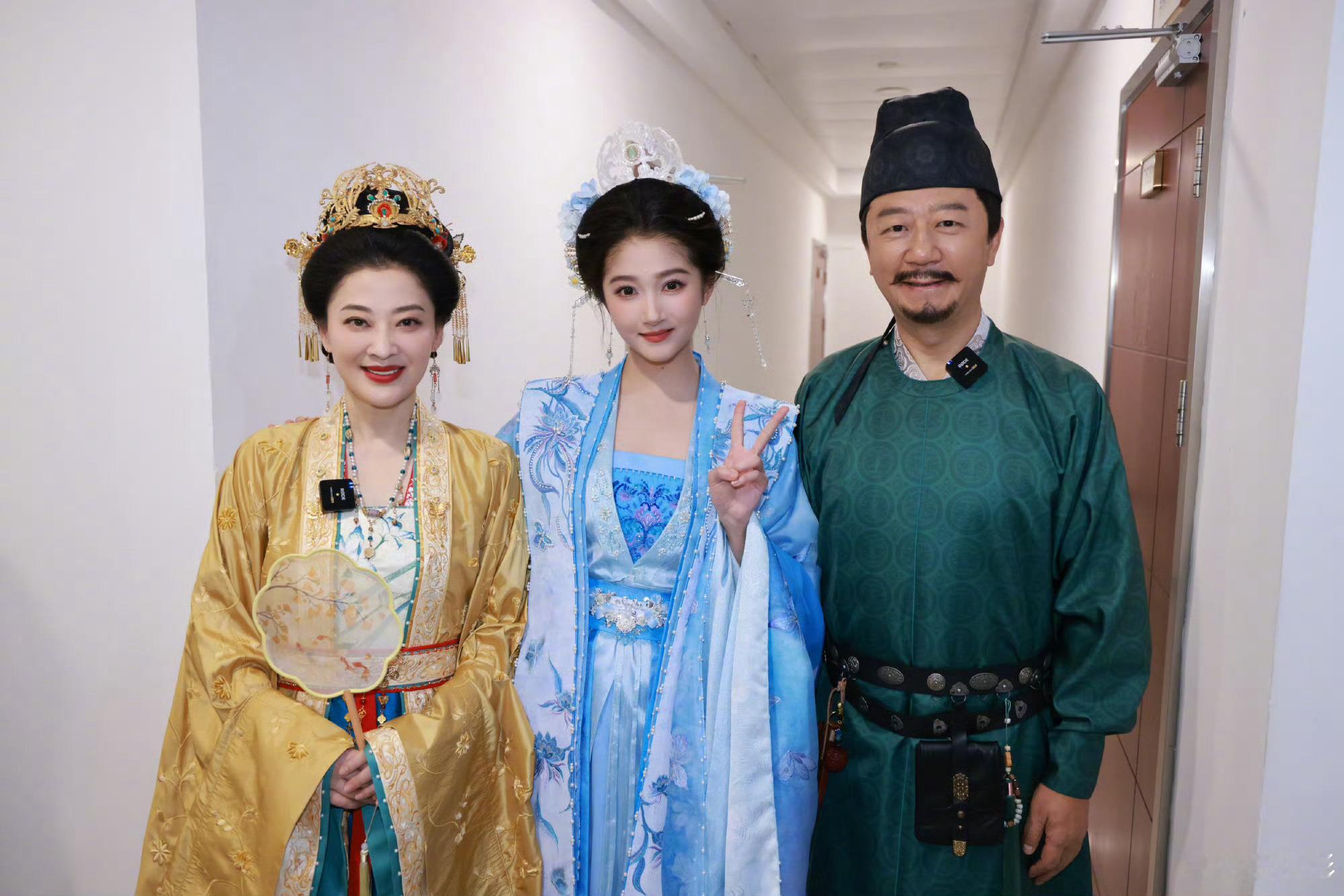 梅婷郭涛关晓彤合照关晓彤晒和梅婷郭涛合照关晓彤晒和梅婷郭涛合照，好看，哇唔​​