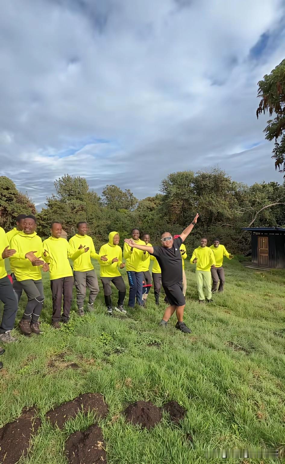 一般像绑架这种事情跟咱们普通人没啥联系，因为你没有什么价值，你是身价过亿，像那个