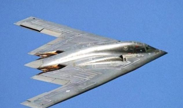 外媒曾宣称：B-21可自由进出中国，并随意轰炸，中国根本拦不住！这句话听起来像是