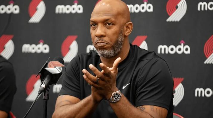 比卢普斯面临多年监禁的可能性还是很大的。美国那边有认罪协议，可以减刑多年，比卢普