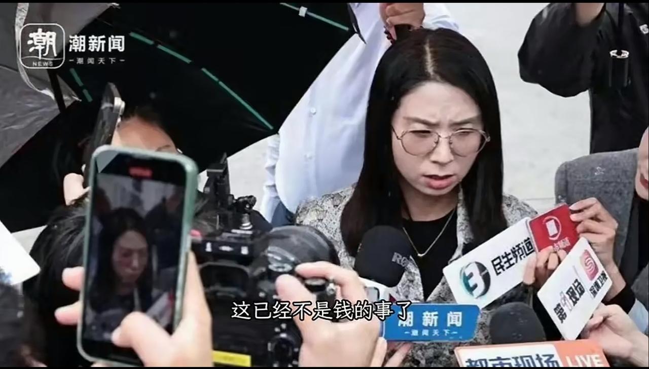 崔丽丽崔老师现在啥情况了，怎么一点消息都没有了？