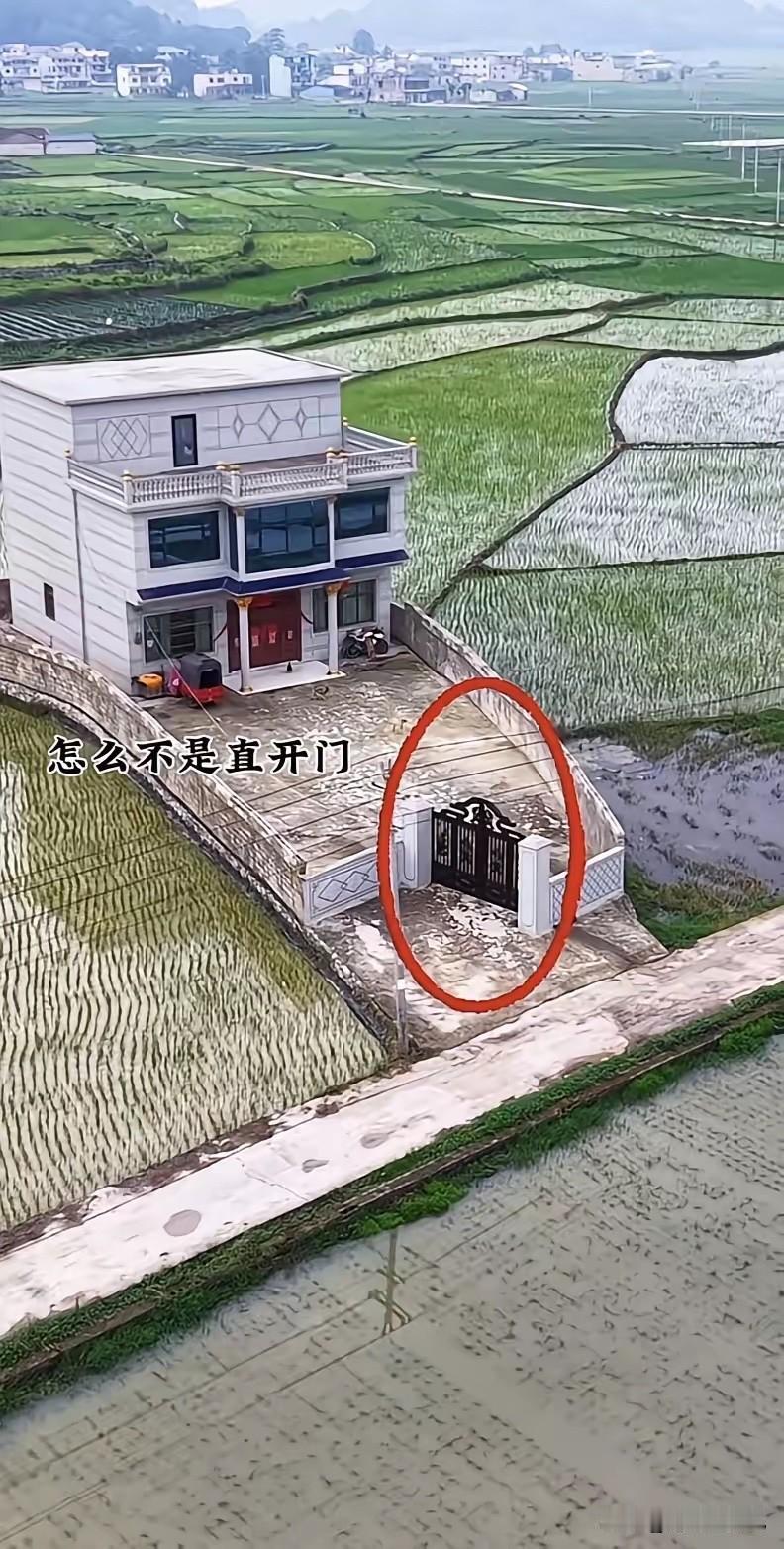 房主这番操作确实挺奇怪的