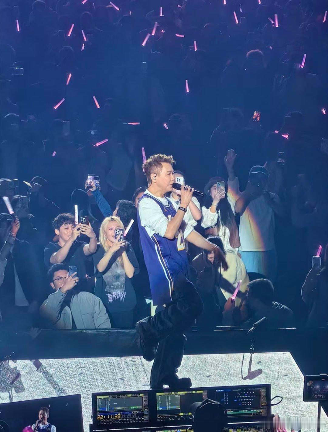 陶喆北美传奇场馆留名陶喆太给华语乐坛长脸了！SoulPowerII巡演在传