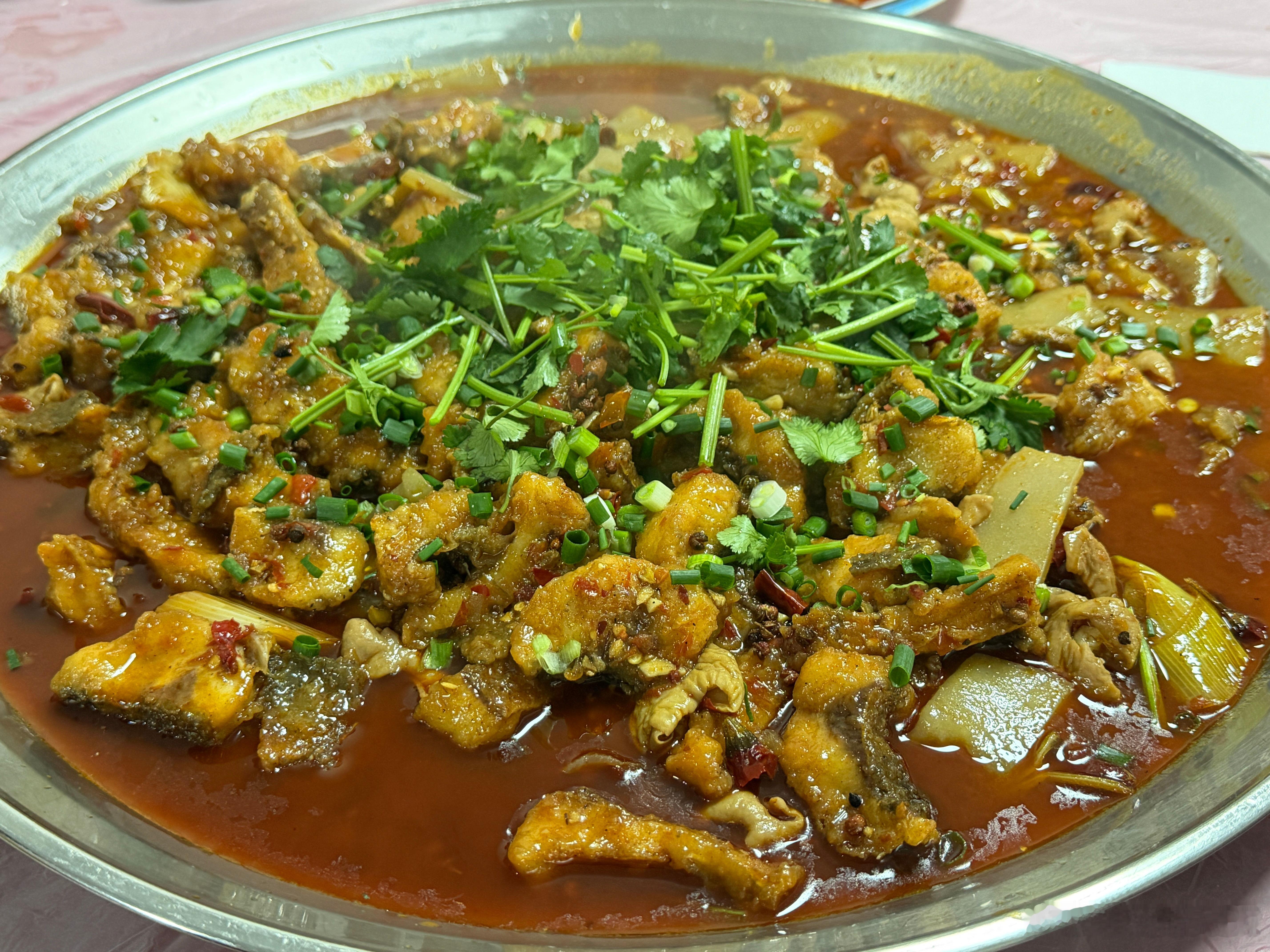 在四川鱼的吃法也很多每年想这一口太安鱼祝大家年年有余美食分享江油