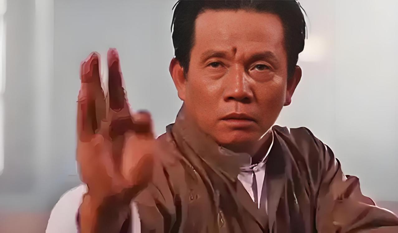 见过偷金条发财的，也听说过绑票的，这偷盗富豪骨灰威胁家属，索要钱财的还是第一回见