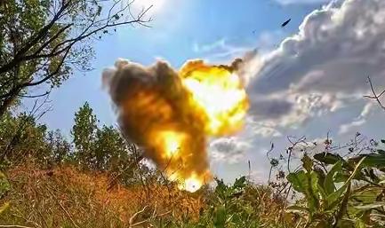 为了找出乌克兰的无人机发射基地，俄罗斯硬扛乌军72小时的攻击！由于乌克兰的无人