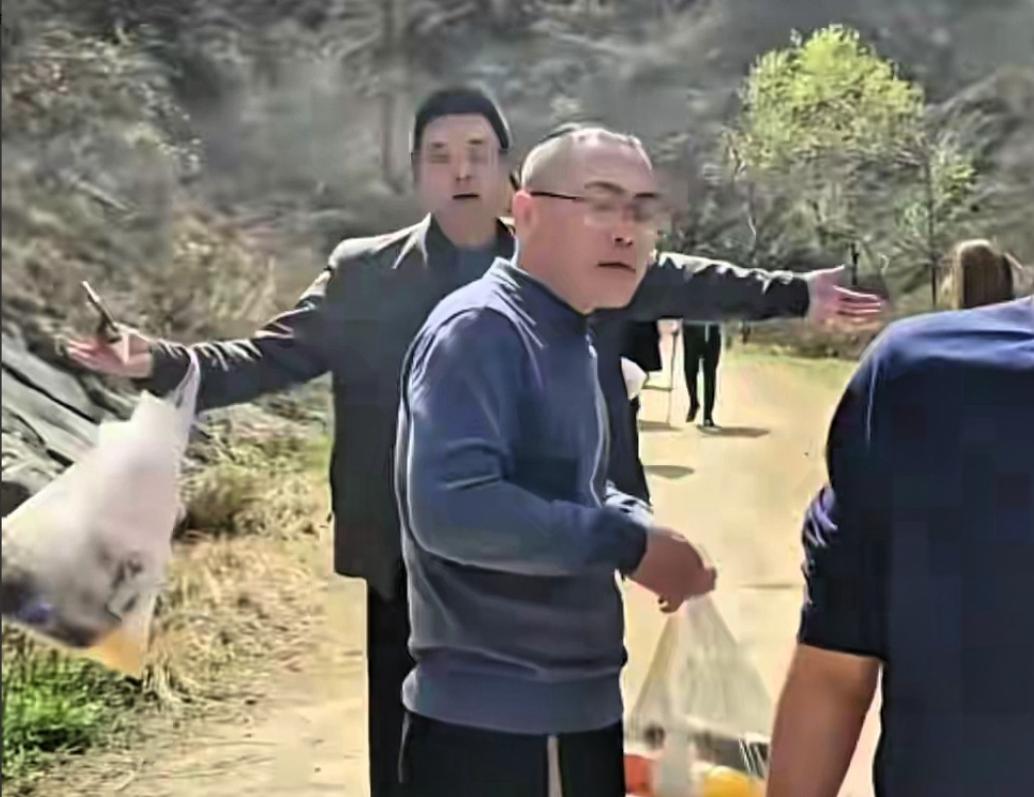 这下出名了，全国人民都知道了！秦岭子午峪这出，怕是丢人现眼大了！3月22