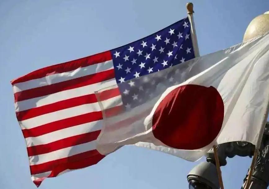 中日闹了这么久，很多人光盯着日本上蹿下跳，但其实啊，咱们真正的目标，那条一直躲在