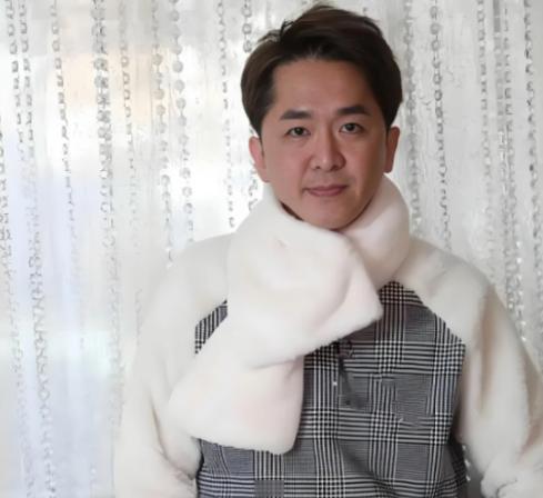 他到底是真废柴还是活明白了？守着4.2亿遗产，一辈子没上过一天班、没做过一笔