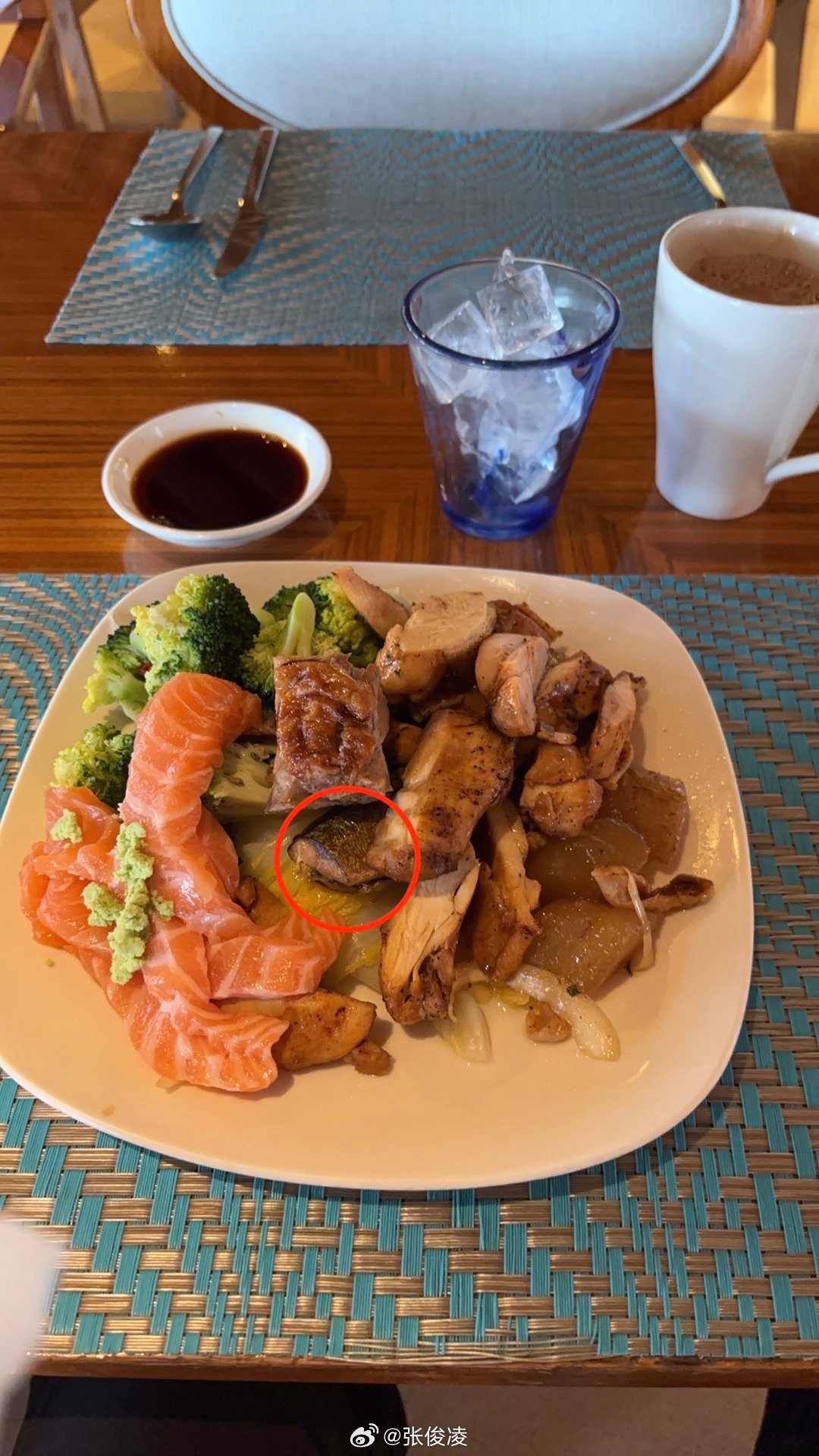 最近刷到周杰伦的频次太高了，导致有了一些奇怪的后遗症周杰伦红酒