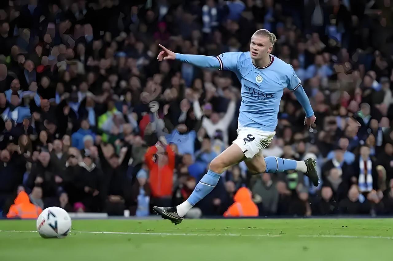 哈兰德这样才能当世界足球先生1曼城英超夺冠2曼城欧冠夺冠3挪威队世界杯第一