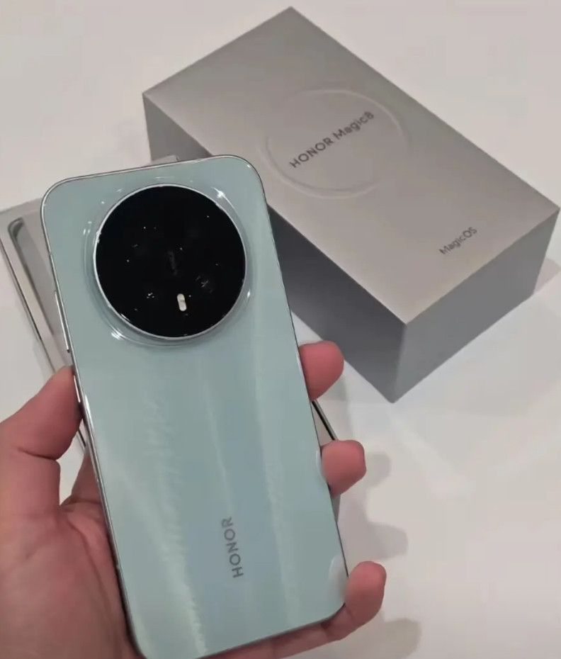 我敢肯定！荣耀Magic8系列今年一定大爆，因为荣耀内部非常有信心甚至史无前
