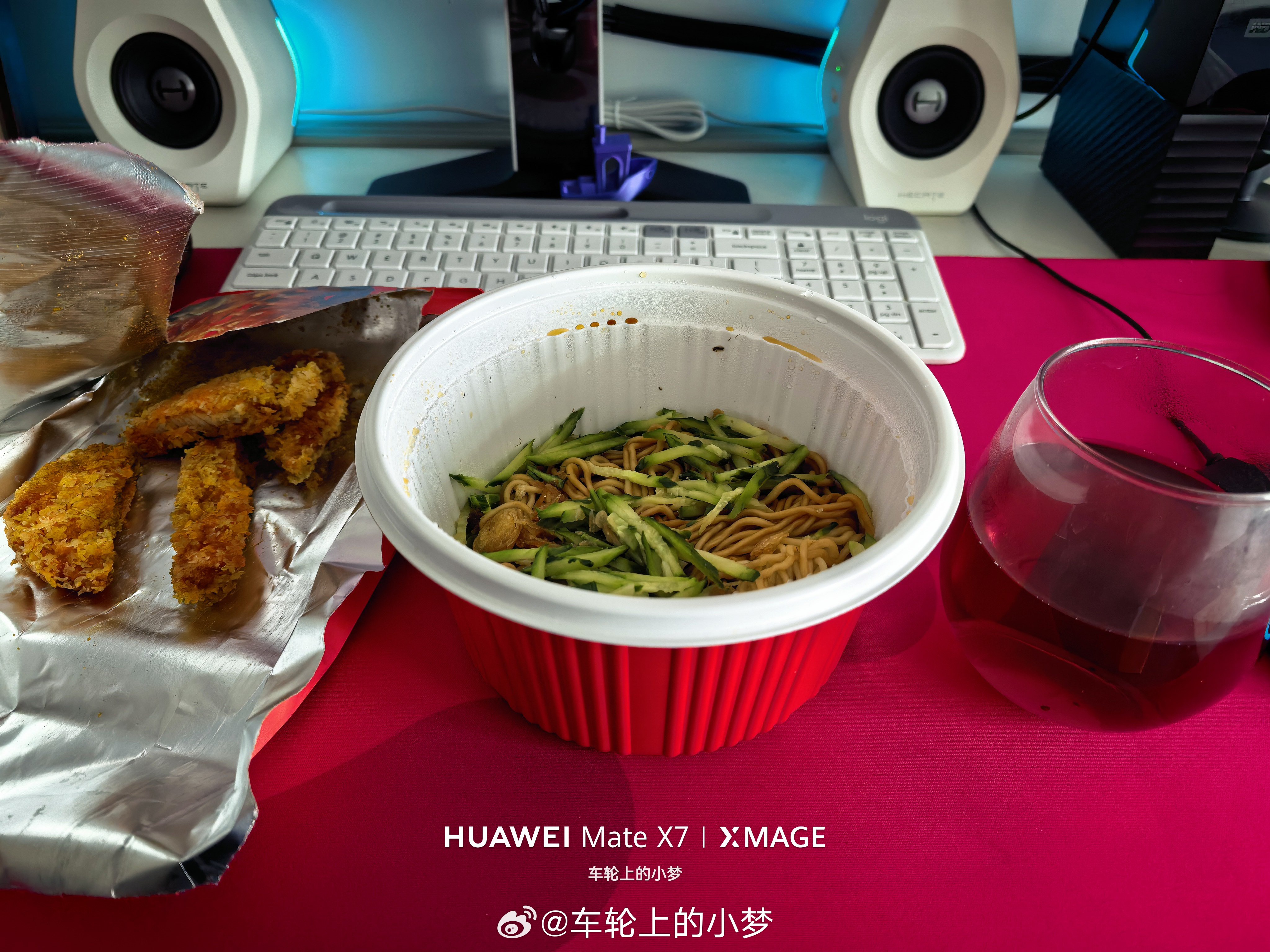 凑活一口吧~就不问大家了，现在肯定只有我没吃午饭了