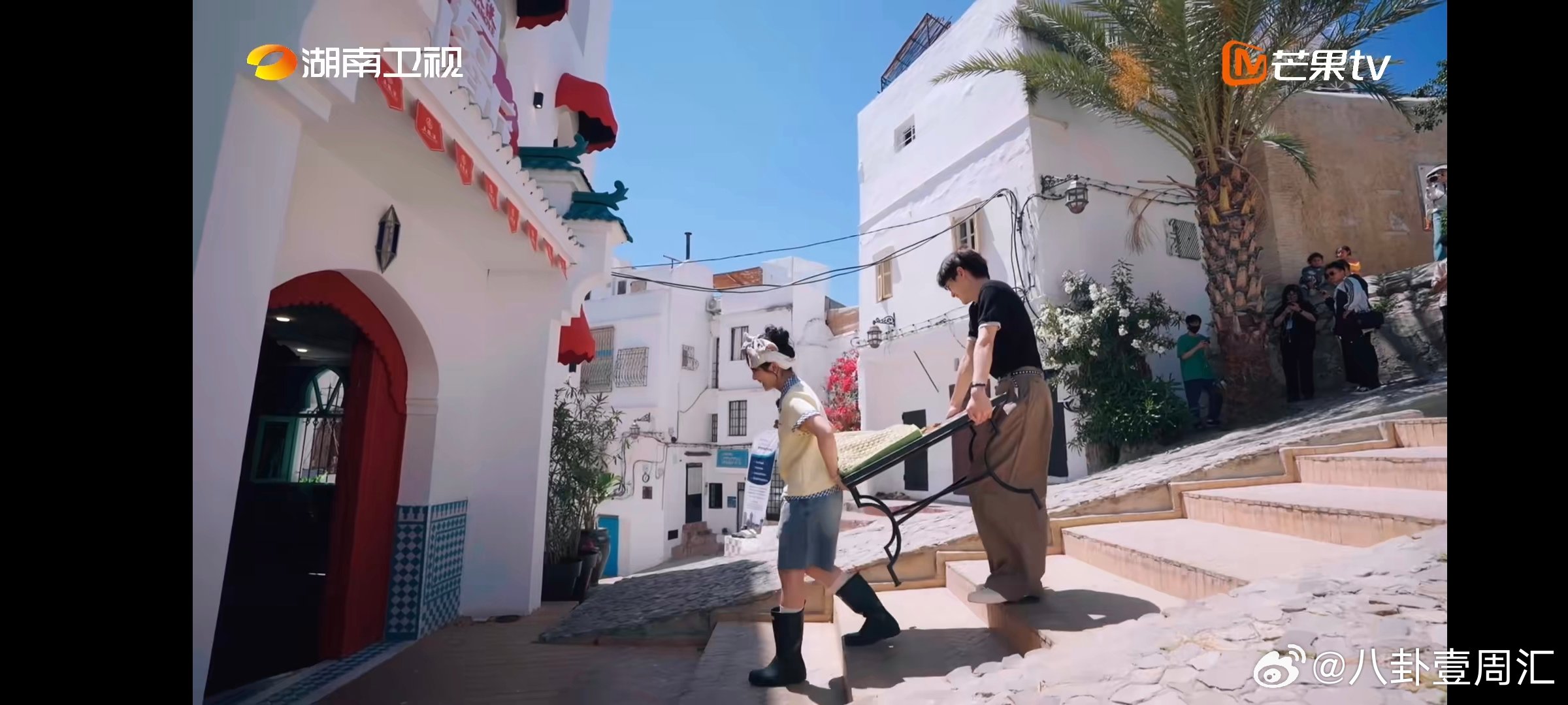 沈月沈月翟潇闻抬桌子没有一秒不好笑中餐厅 沈月翟潇闻抬桌子这段，简直是我