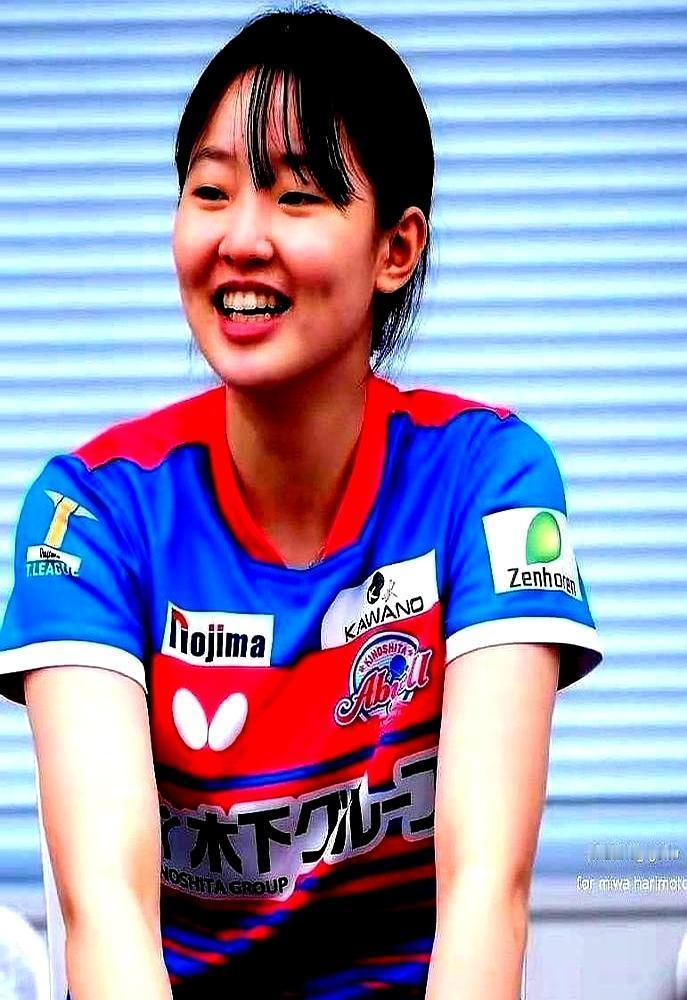 国乒防线在海口被打穿了！17岁的张本美和，当着咱们的面，4比1把世界第三陈幸同给