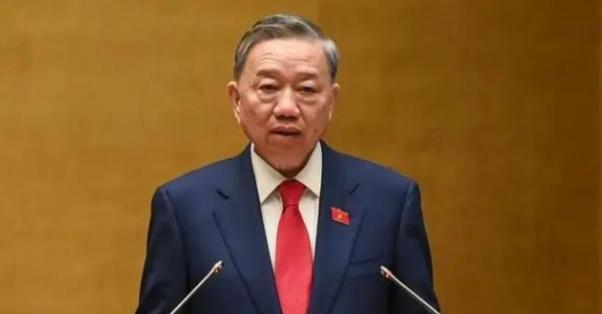 5月15日深夜，越南北宁工业园区的灯火被一道政令骤然掐灭。这不是线路故障，而是越