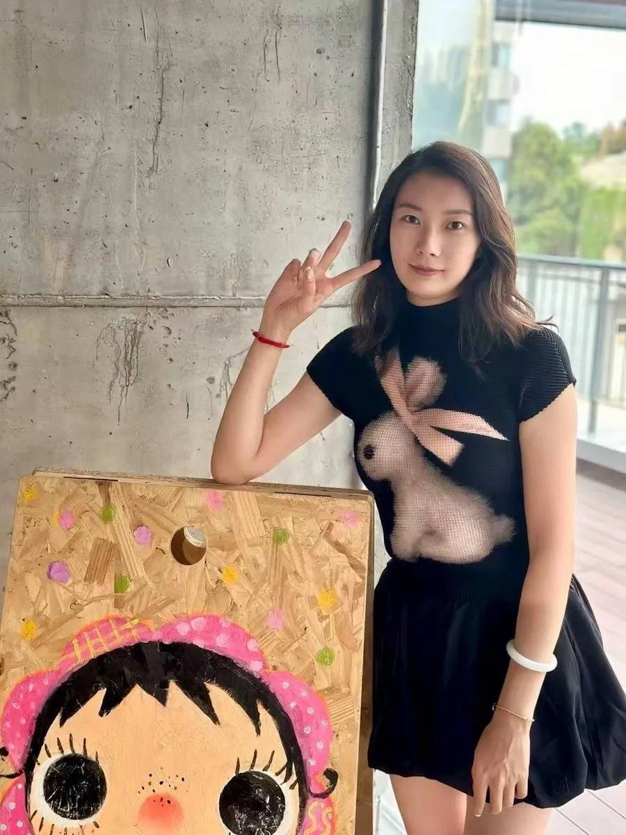 我是冲着页面点进来的！还有谁是？？设计得很巧妙，这样设置挺有趣的。别说一眼了，第