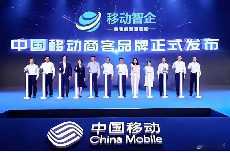 这就是赤裸裸的现实啊!小米:收入3659亿、净利润才272亿。京东:收入11