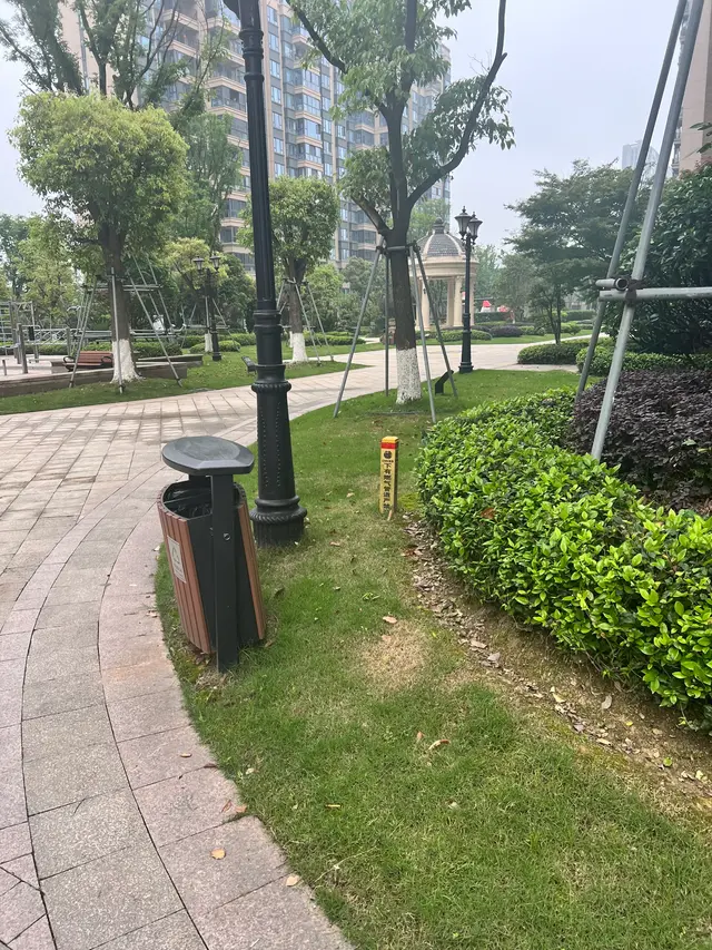 有些孕妈摔了一下,还是母子平安,可有的打个喷嚏就流产了