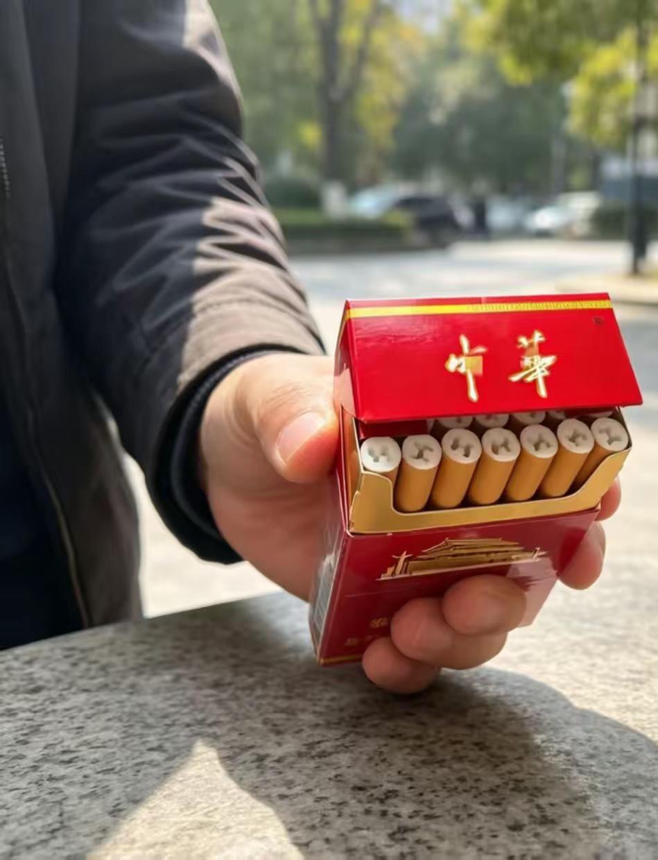 退休了，三个地方不能居住人到退休，慢慢活明白了，有三个地方，尽量不要长期住。