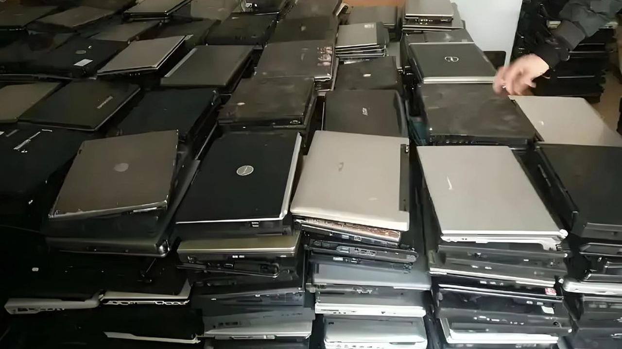 旧电脑拿去回收前，这3件事没做，你可能白白亏几百块，还泄露隐私。前两天一客户