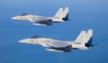 美媒：击退F-15J是中国航母掌握作战能力，向日本施压的标志！辽宁舰南下在琉