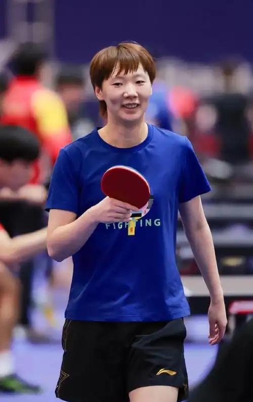 王曼昱复仇巴特拉、王楚钦险胜晋级!10月1日，WTT中国大满贯北京站男单1/1