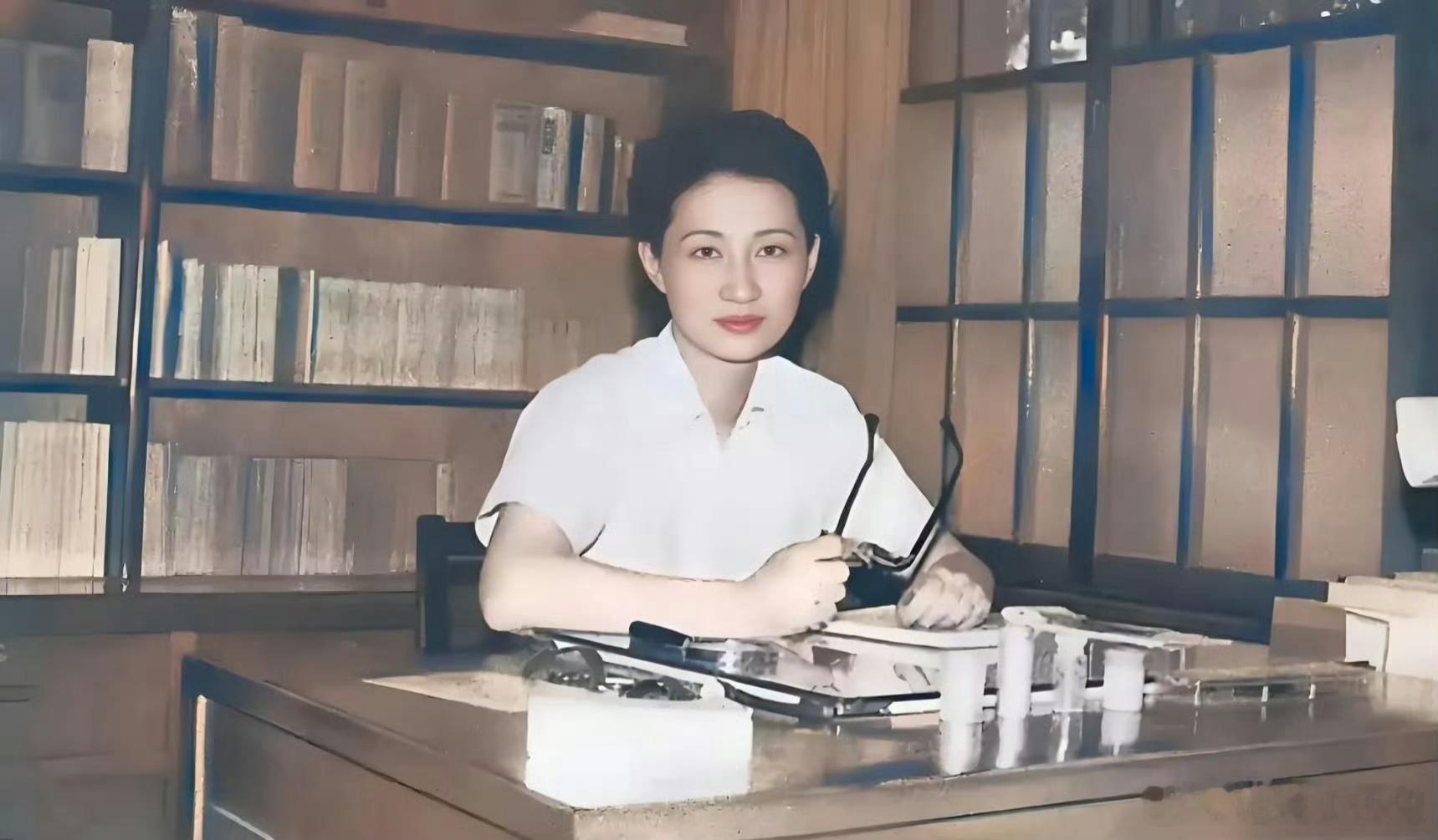 上世纪，跟了张学良72年的女人。