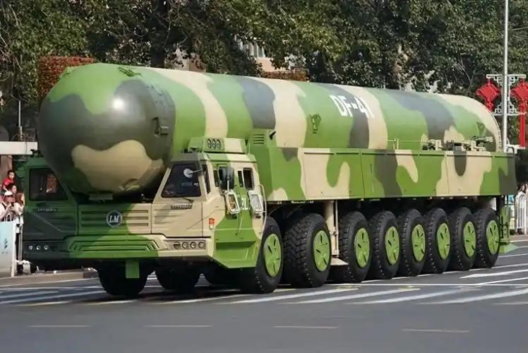 现在网上疯传离谱梗，东风-41、东风-21D还有歼-20全是纯手工攒出来的样子货