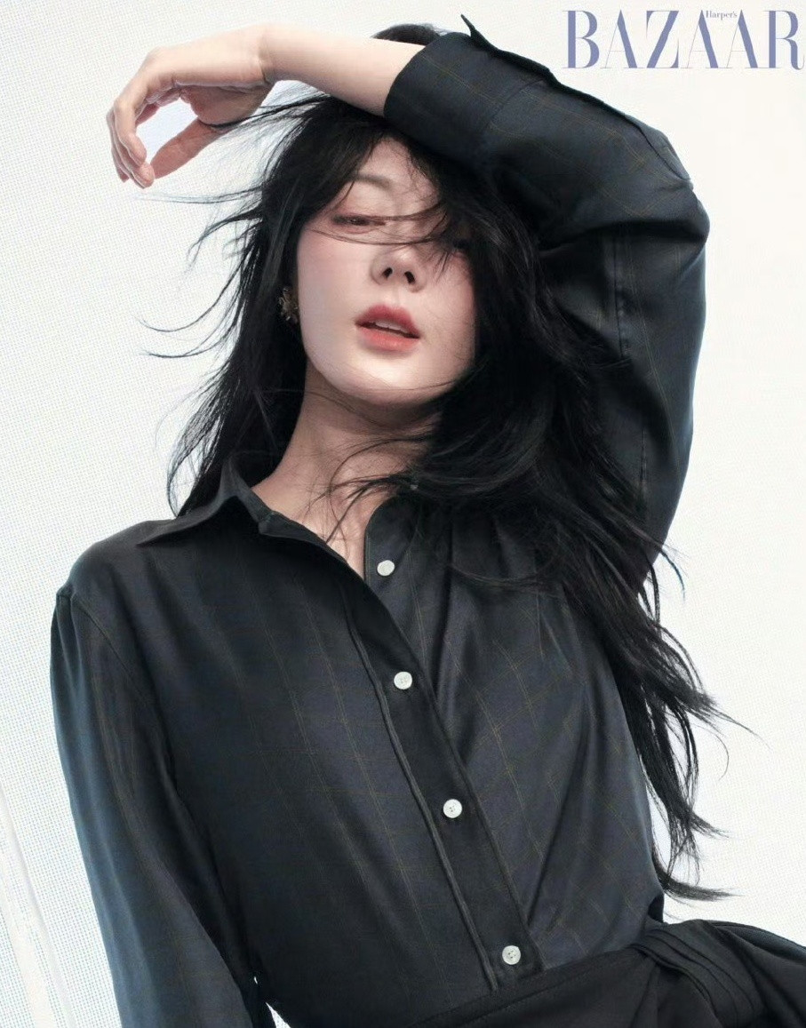 迪丽热巴回应标签最近接连看了两篇迪丽热巴的采访，一篇是《红秀》的，另一篇是《