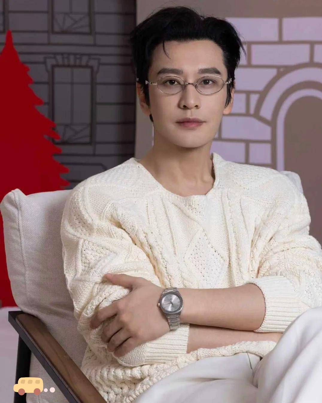 我宣布今天娱乐圈的瓜出现了不是杨幂又瘦了，而是黄晓明和杨颖又同框带孩子了。