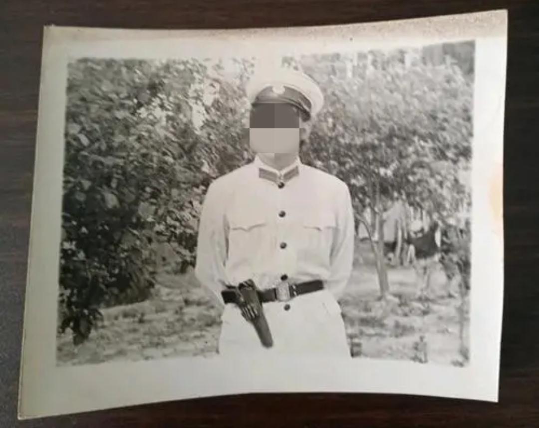 你们那里什么时候禁枪的？上世纪90年代中期以前，我国的枪支管理不严，许多单位包