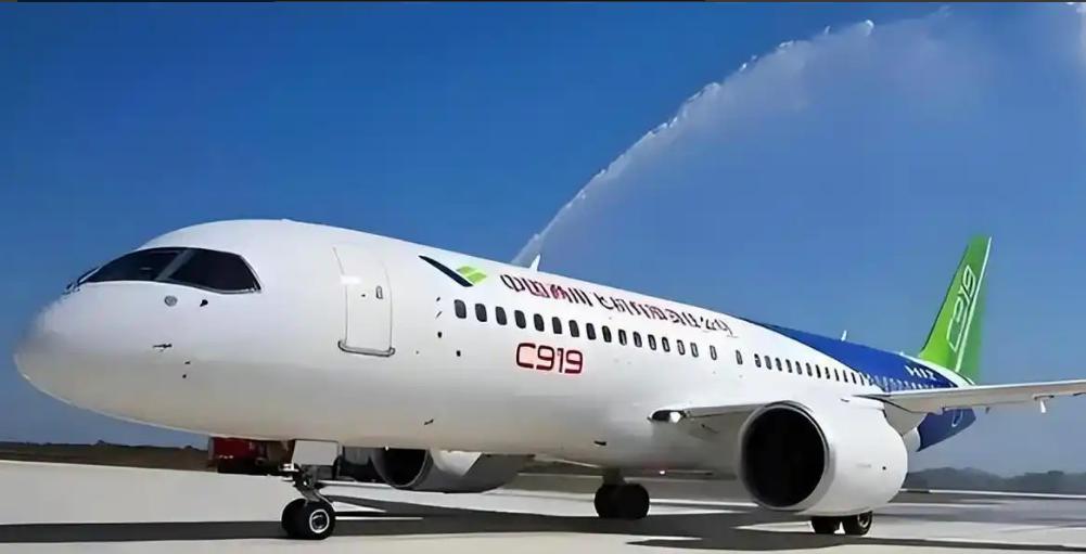 C919飞出国门以后，真正难的事情才刚开始。8月12日，国航C919首次飞抵乌
