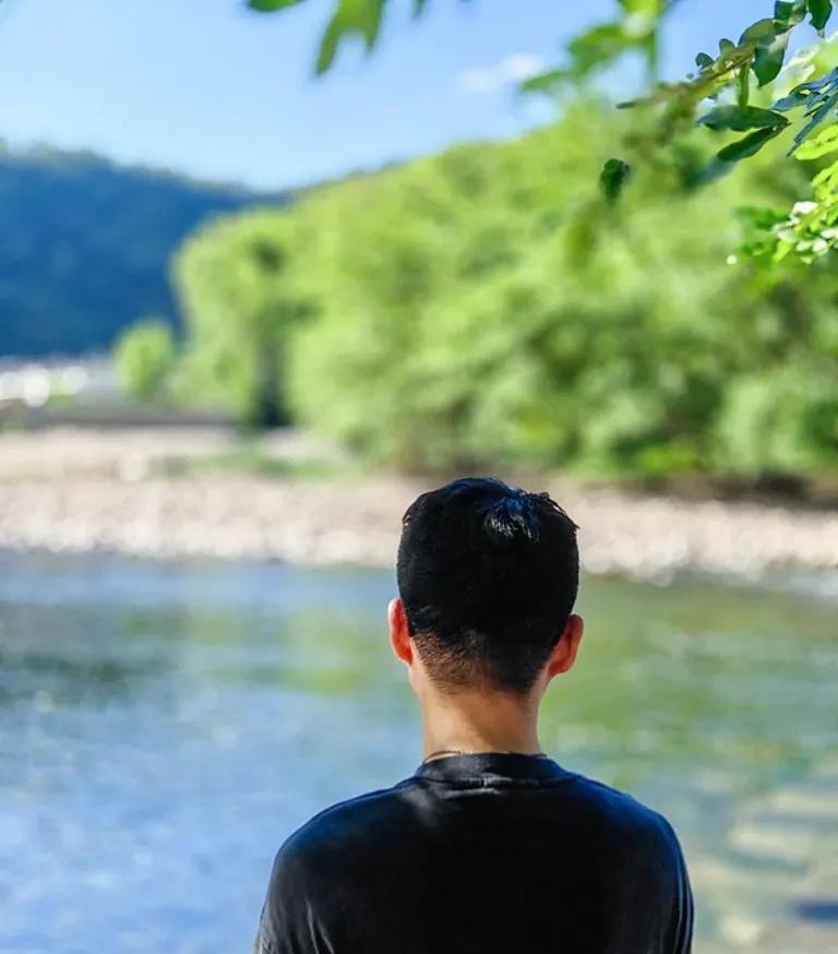 我老公，一个43岁的中年男人，没有脱发，没有啤酒肚，身材没有发福，从结婚到现在已