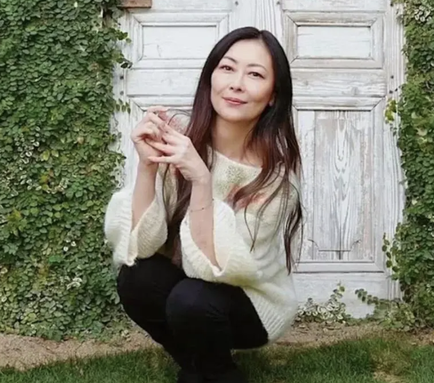 中山美穗上亿遗产归妈妈：生前孝母背后的复杂纠葛