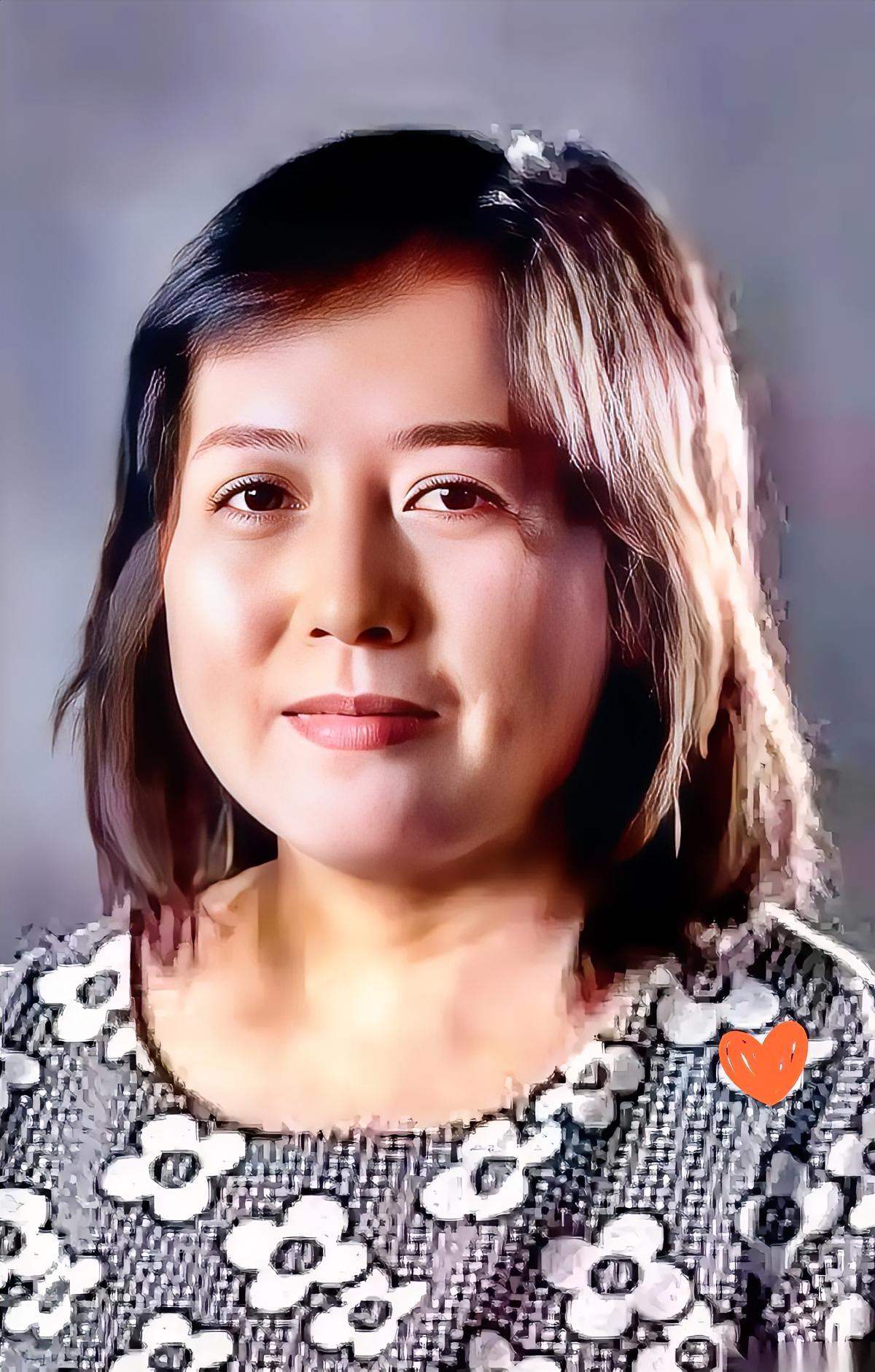 痛惜！成都锦城学院广告系主任聂鑫鑫离世，无数学生自发缅怀暖心良师成都锦城学