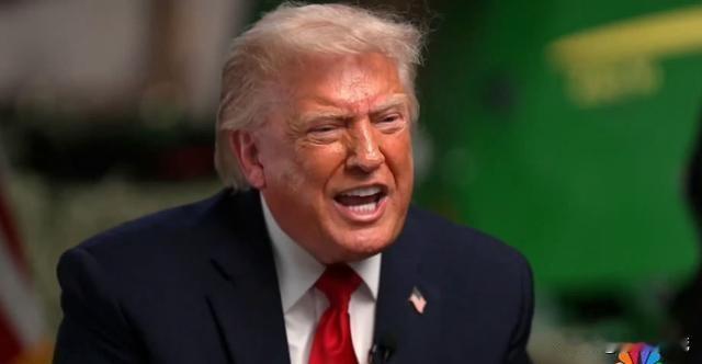 特朗普摔麦怒骂NBC主持人背后：一场精心设计的失控表演，40%铁杆支持者买单