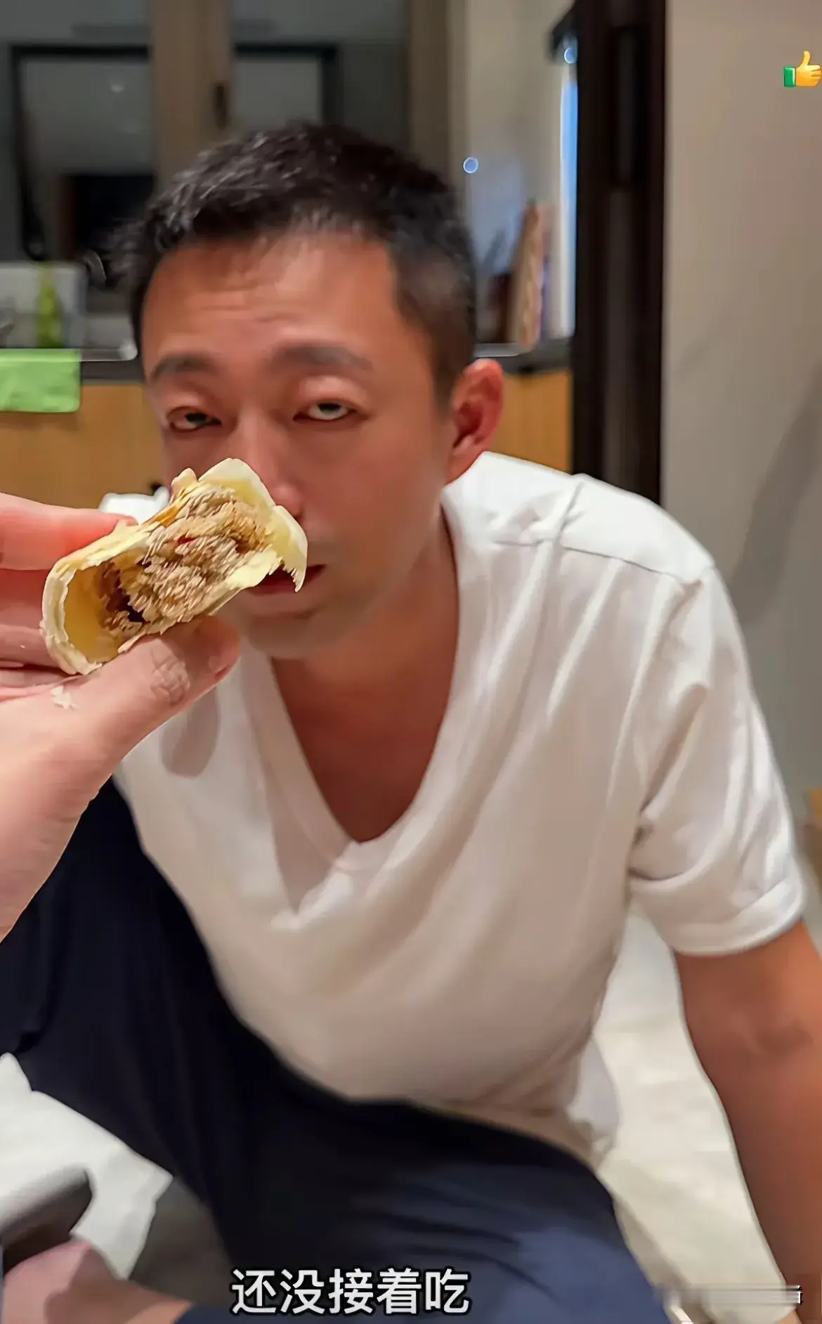 求求了，别再说汪小菲和马筱梅二婚后有多幸福多好过了，在我看来，他这状态完全不如与大S在一起时过的好。