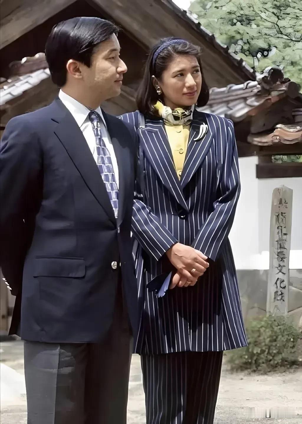 德仁就是单纯喜欢长得漂亮的女人，根本不在乎女孩子本身，是什么样的性格、经历，反正