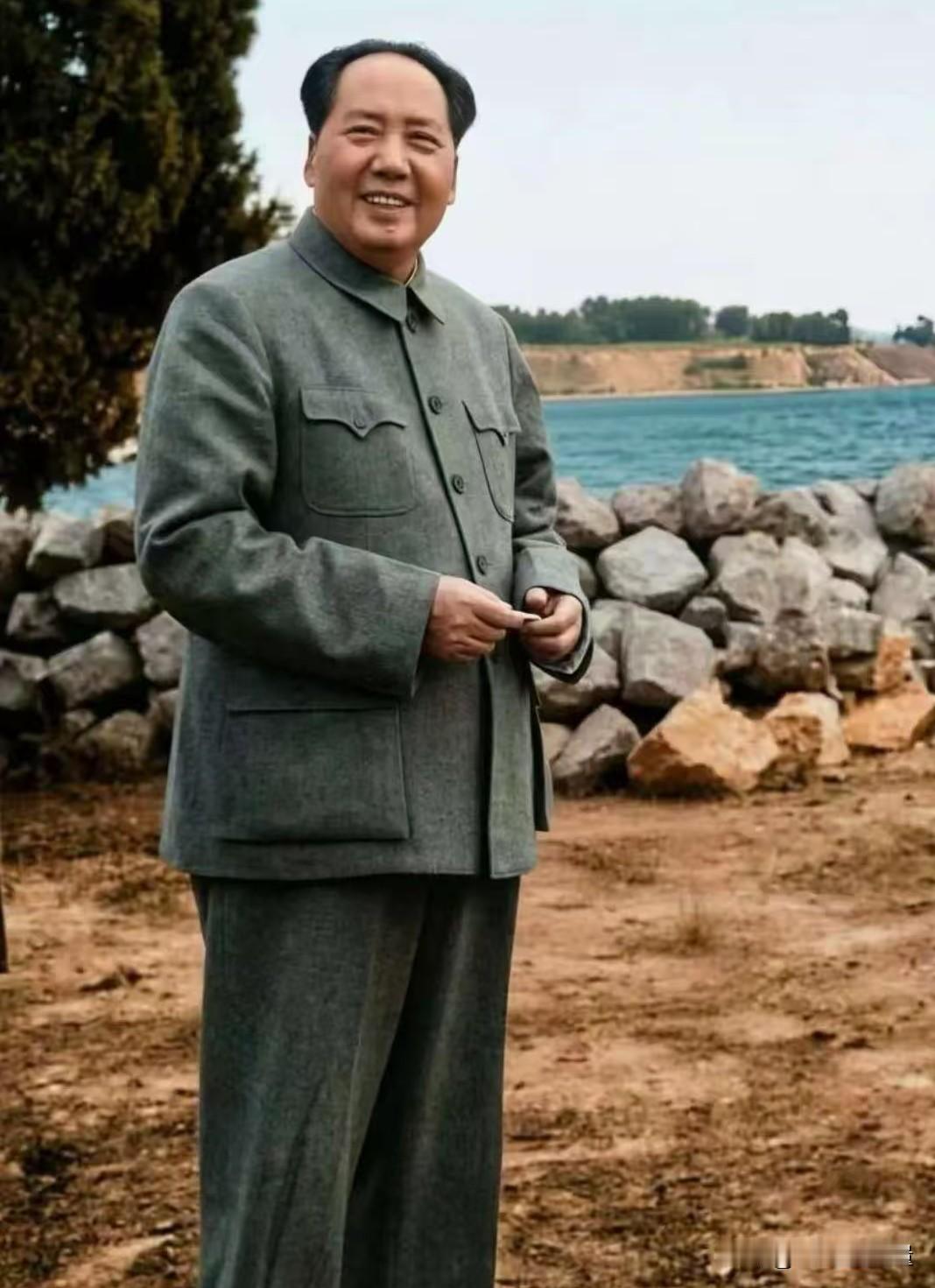 《毛选》实践智慧：对自己，也要打得赢就打，打不赢就走。人对自己最狠。这话不是夸