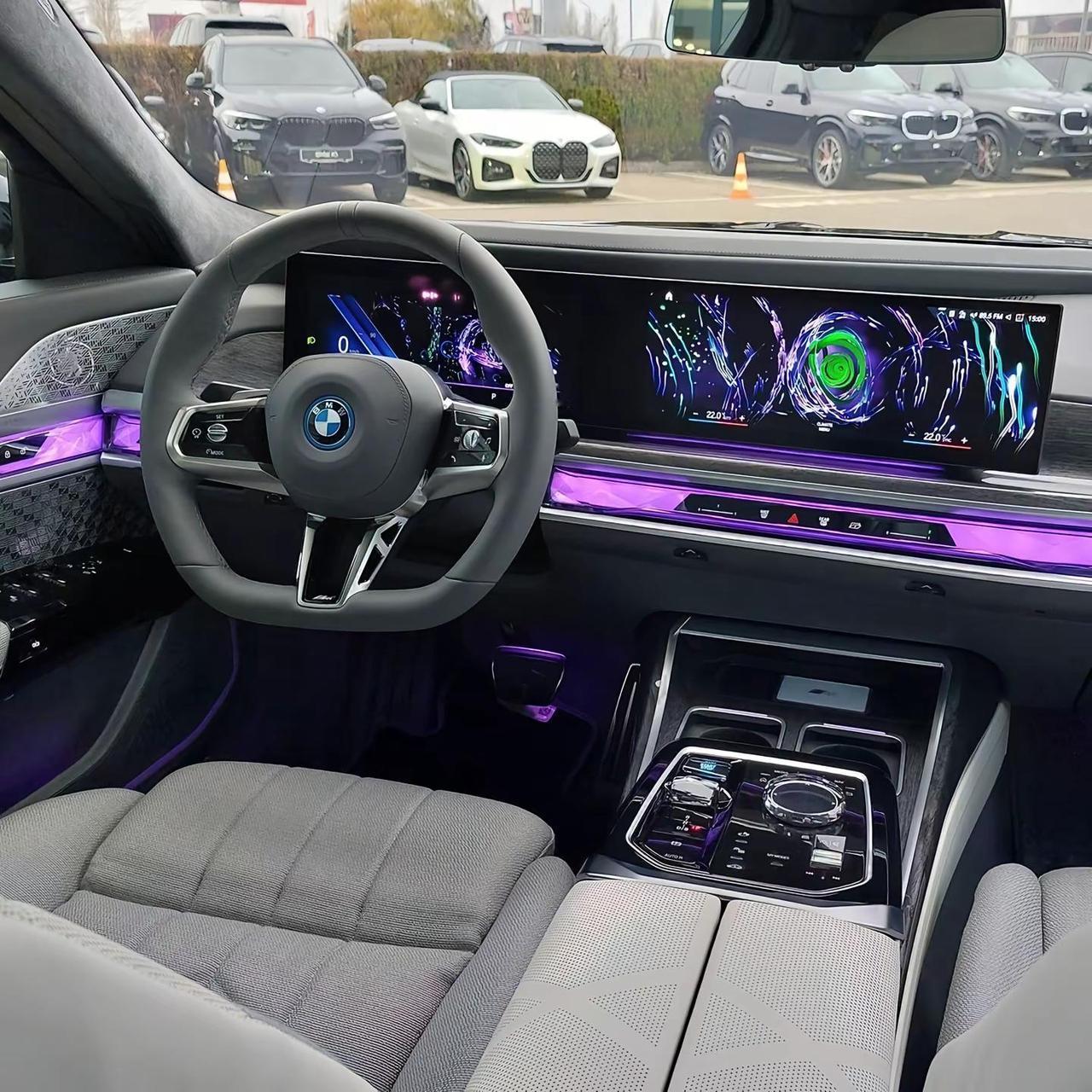 2023全新一代宝马7系到店实拍。2023款宝马7系