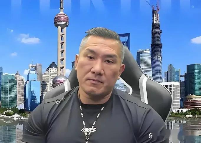 台湾网红“馆长”这回是真出事了！脸书、IG等几大平台账号一夜之间被永久停权，20
