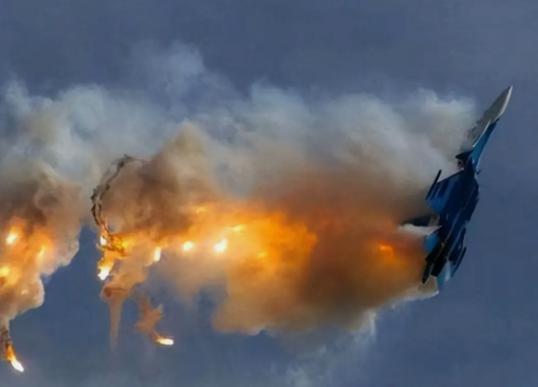 最坏情况发生，美军舰载机在沿海被击中，白宫意识到大国出手了！美军一架最先进的