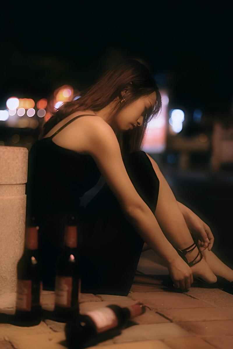 所有的背叛，都从这3个字开始所有的背叛，都是从一个人，在工作以外，给另一个人